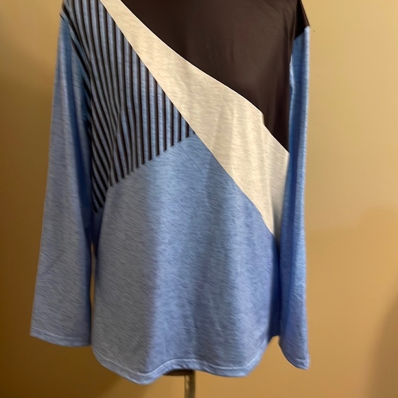 Noracora Tops - Noracora shirt